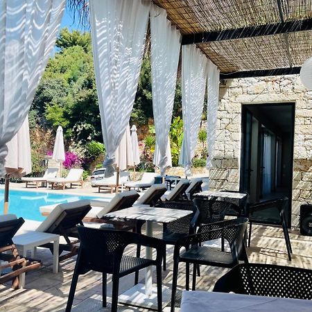 Hotel Platon Саранда Экстерьер фото