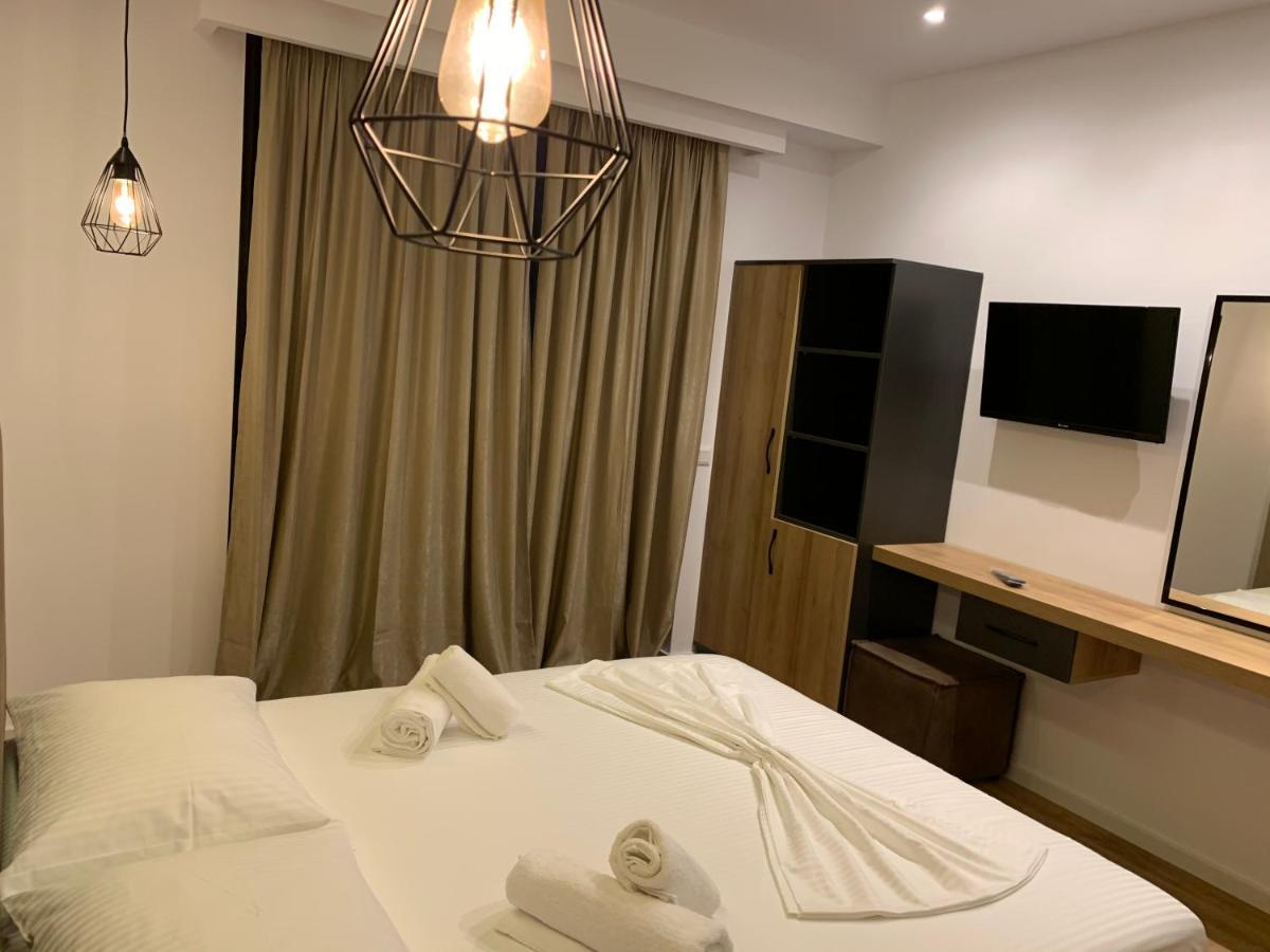 Hotel Platon Саранда Экстерьер фото